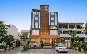 Hotel Royal Residency Near Delhi Airport